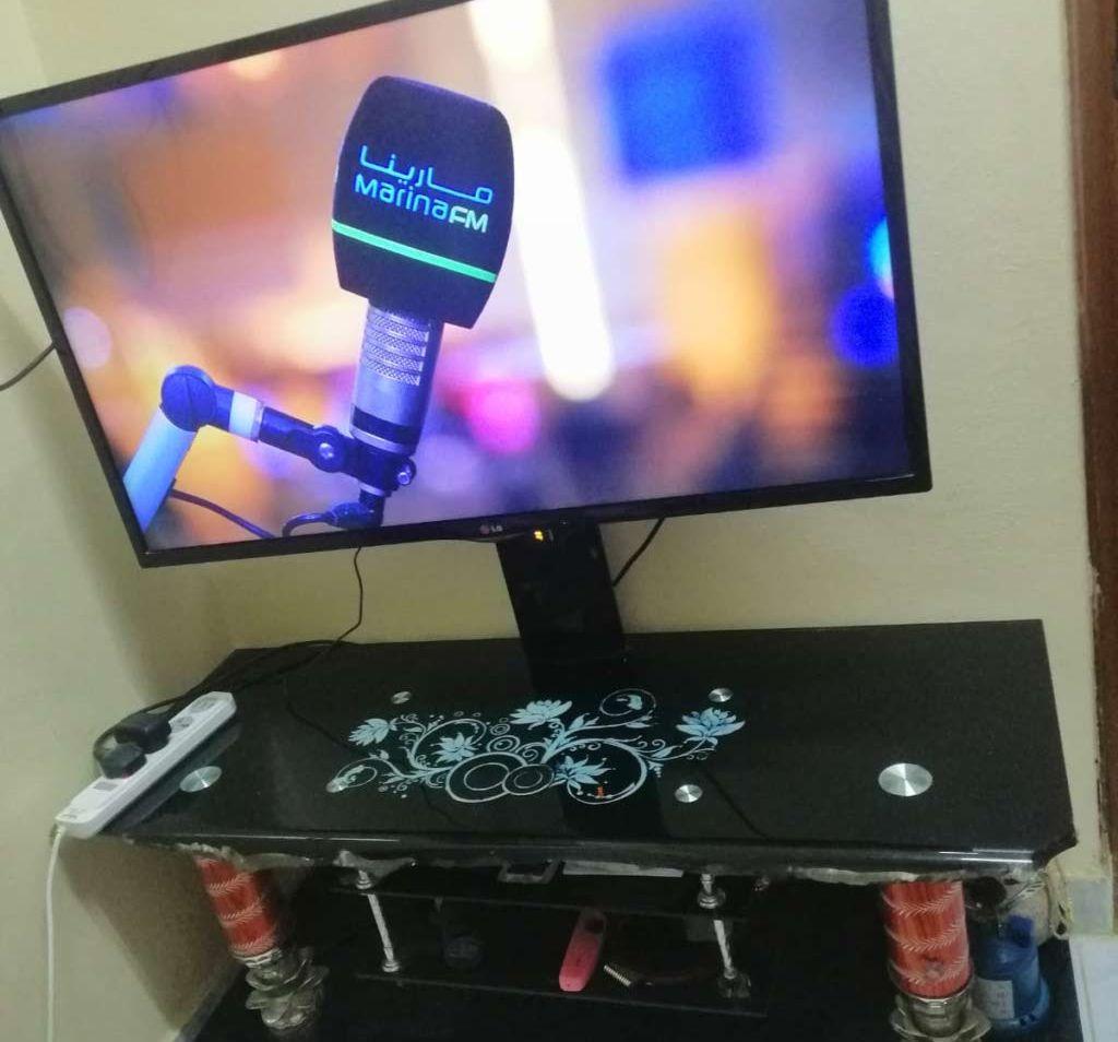 تلفزيون لي البيع