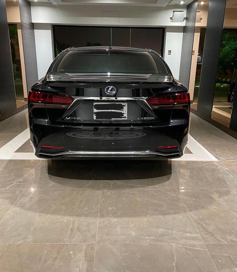 لكزس LS 500h