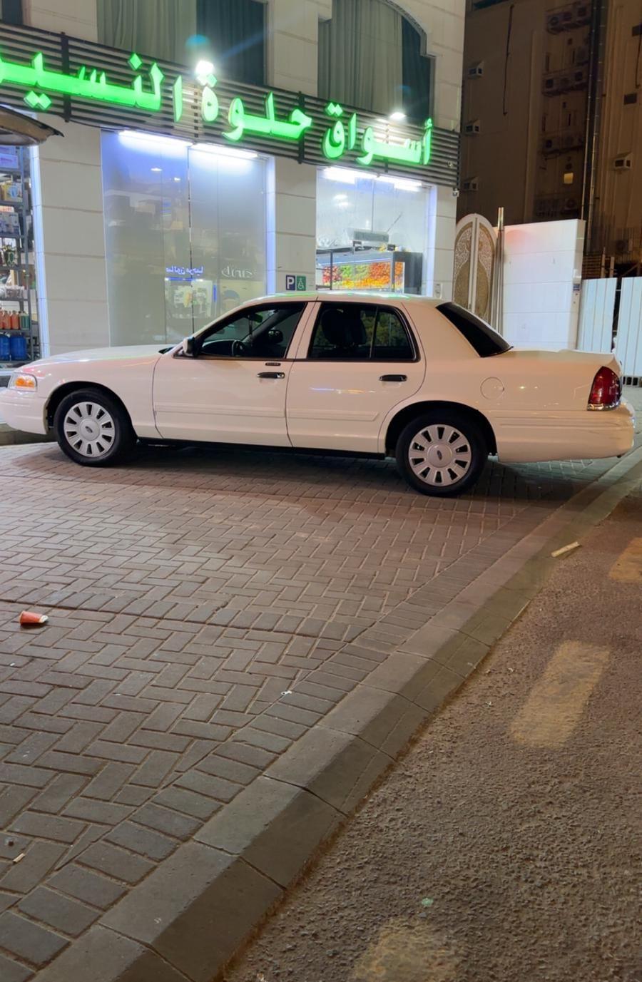 فورد كراون فكتوريا
