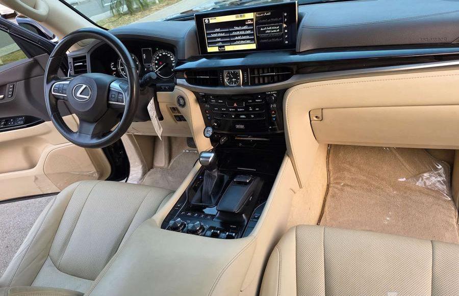 لكزس LX570 قمة