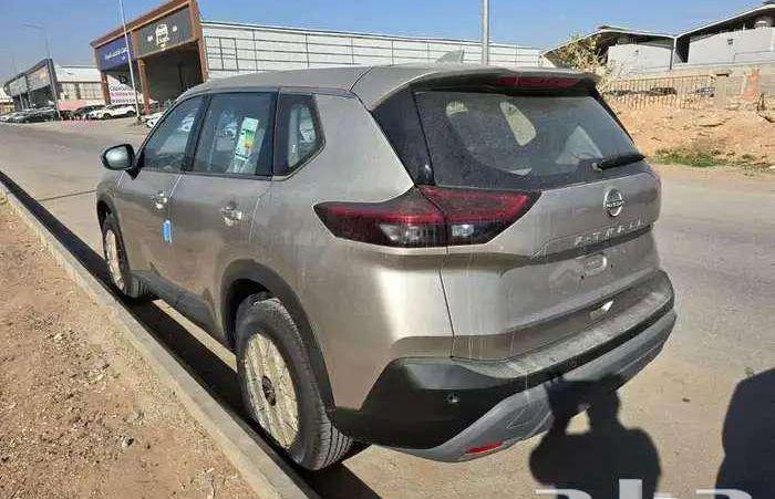 نيسان اكستريل ستاندر