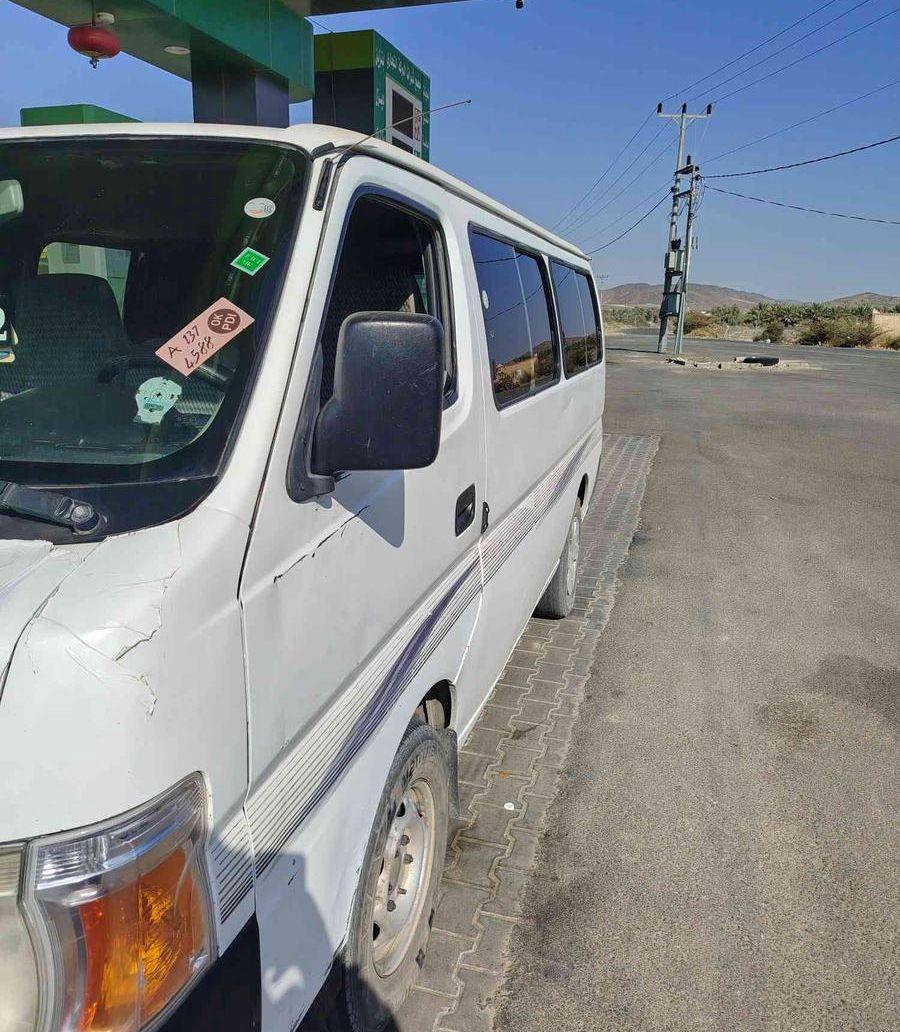 باص نيسان 2012