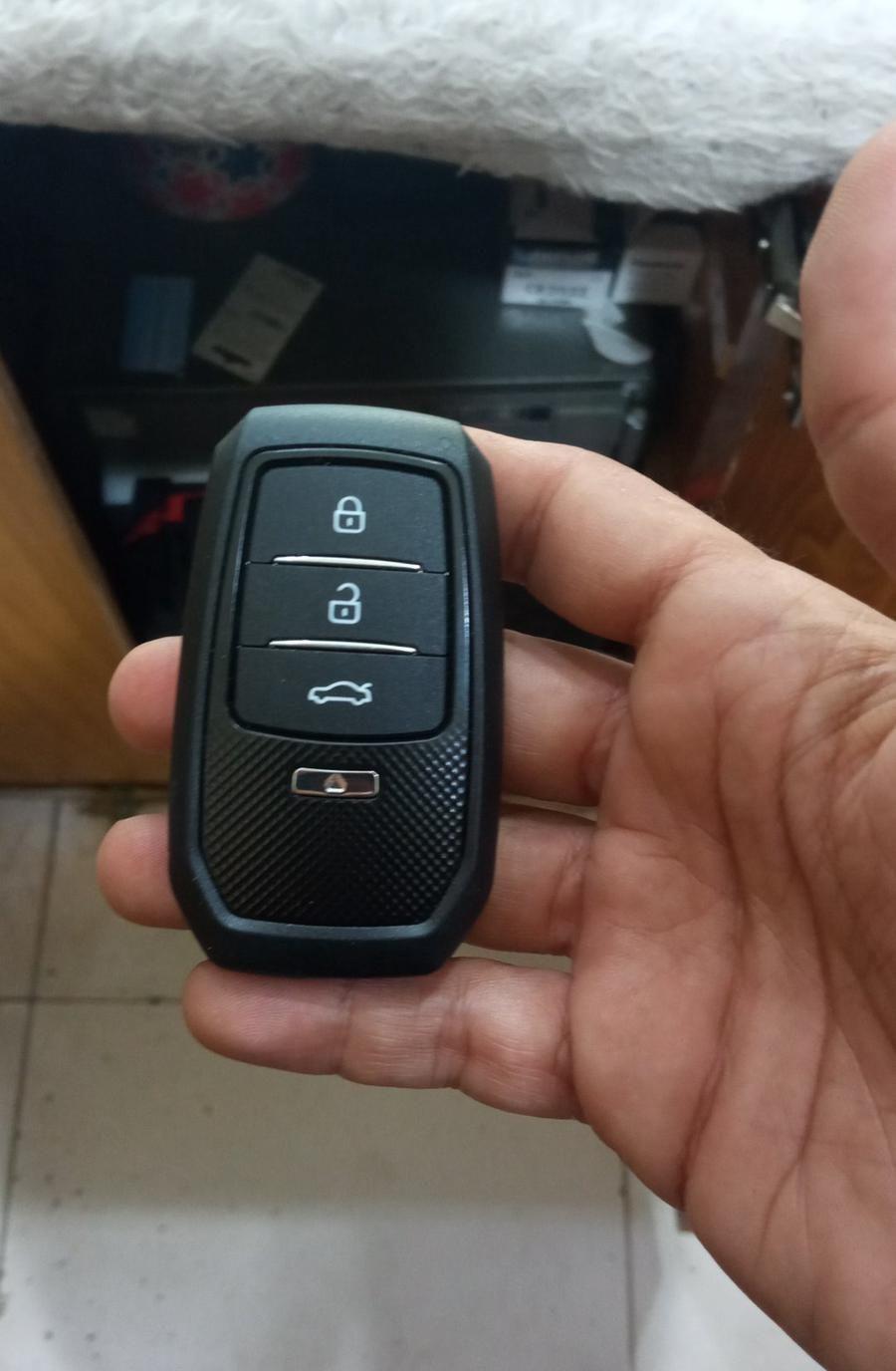 برمجه مفتاح سياره
