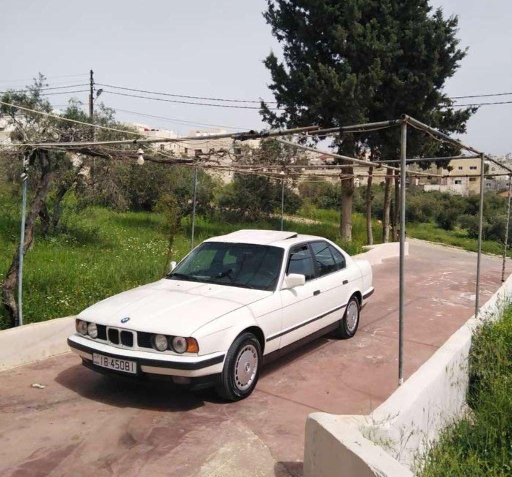 1990, بي ام