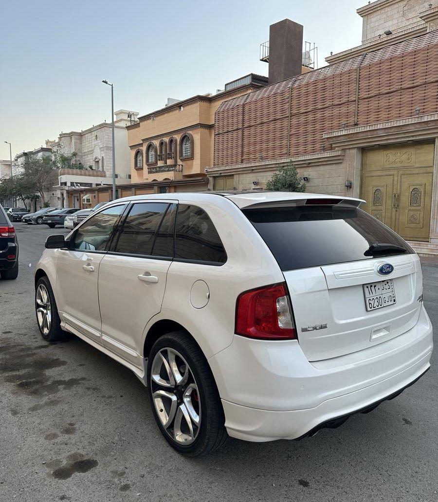 فورد ايدج سبورت