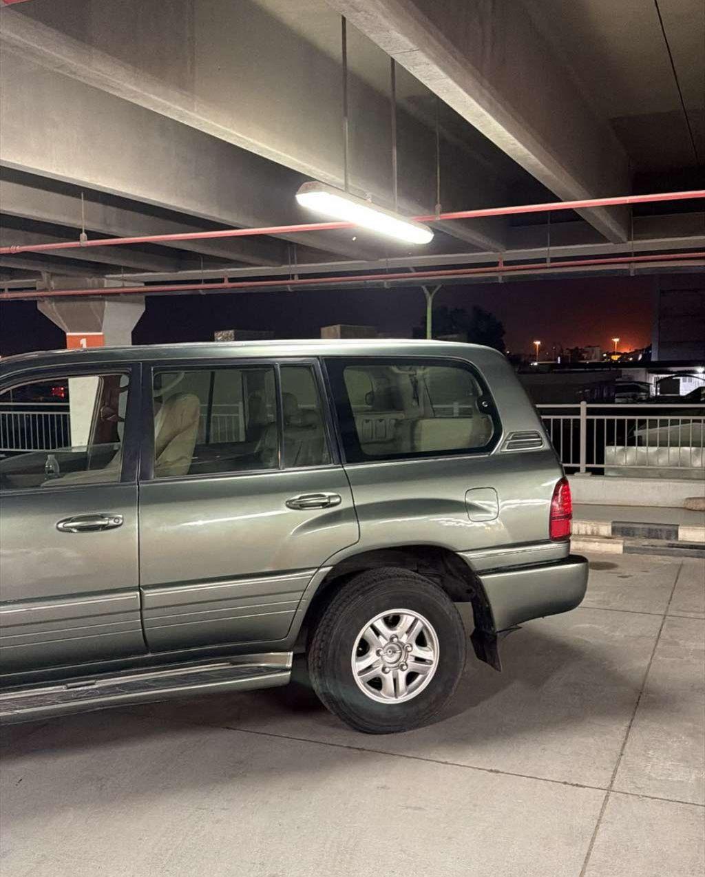 2006 لكزس LX