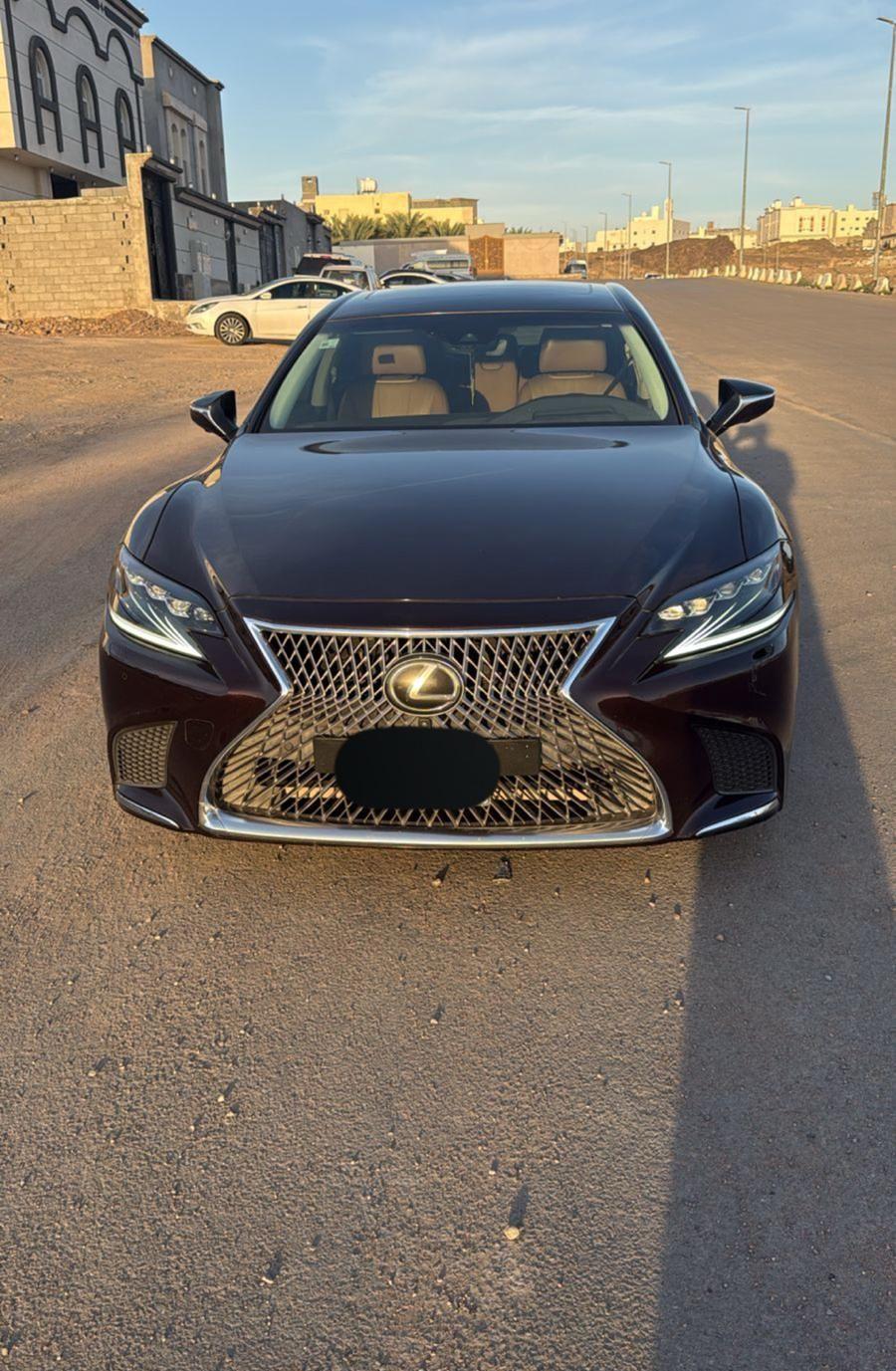 لكزس LS350 للبيع