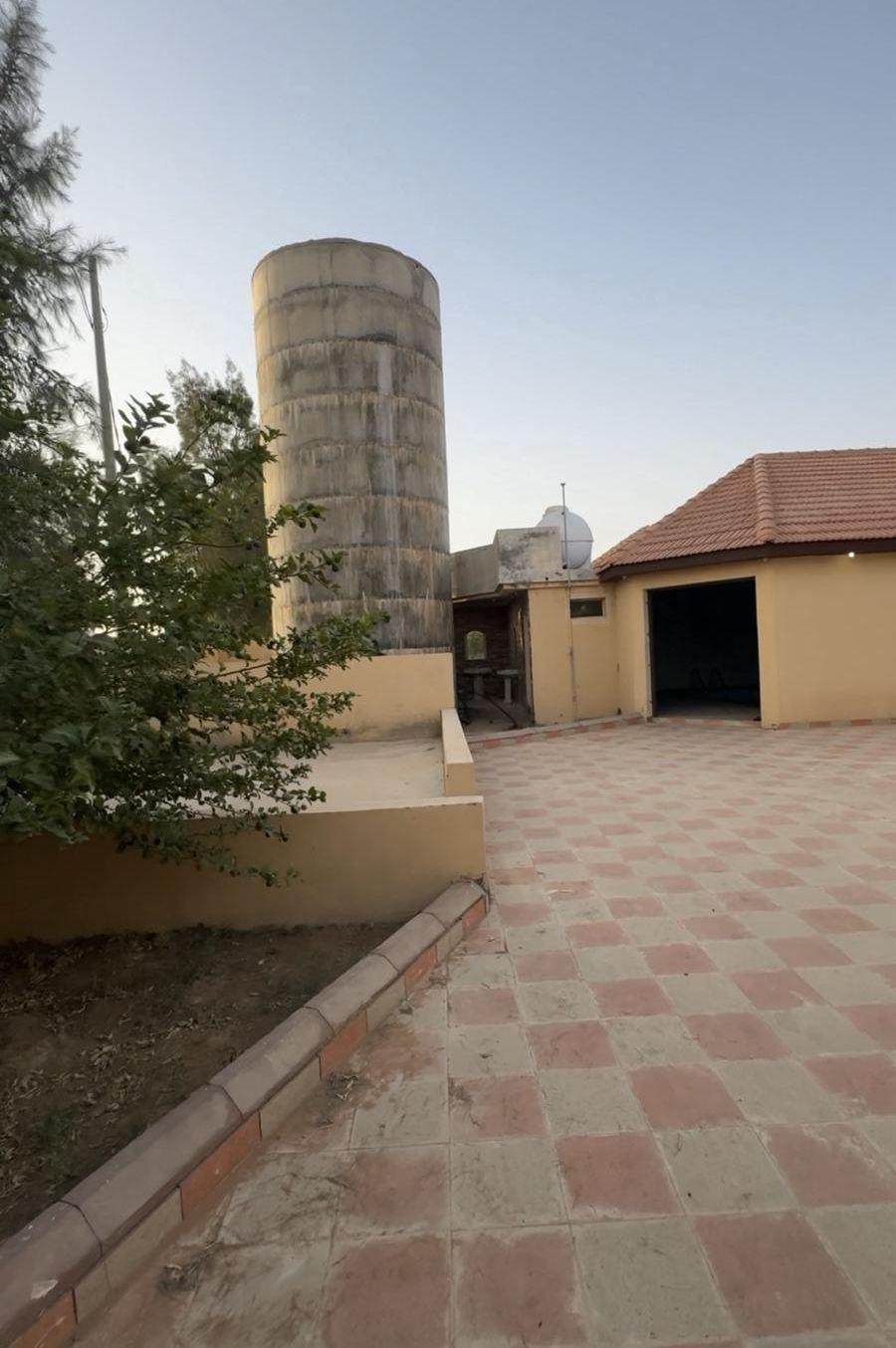 استراحه للبيع بالقاعد