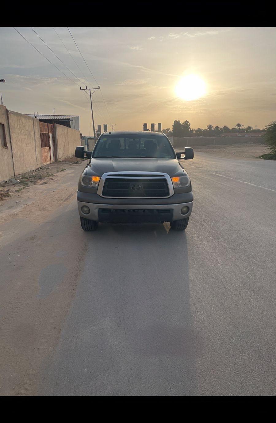 تندرا 2010 امريكي
