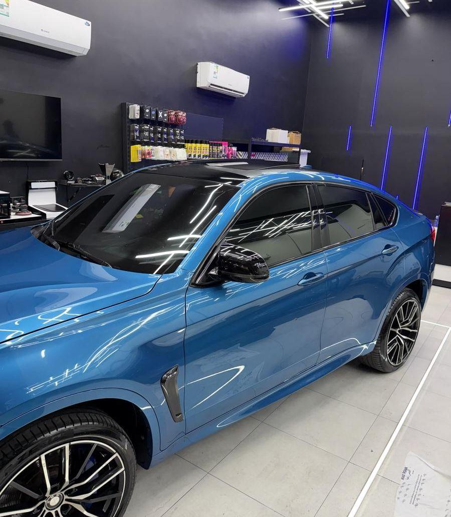 بي ام X6