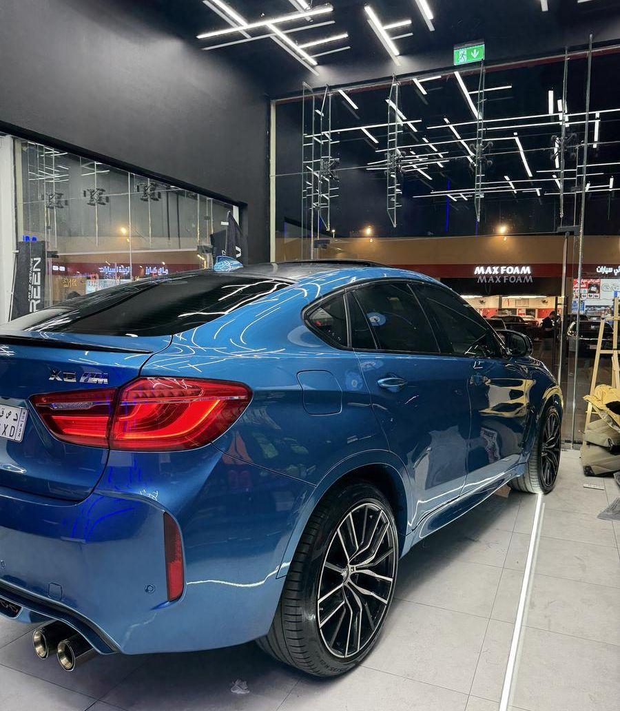 بي ام X6