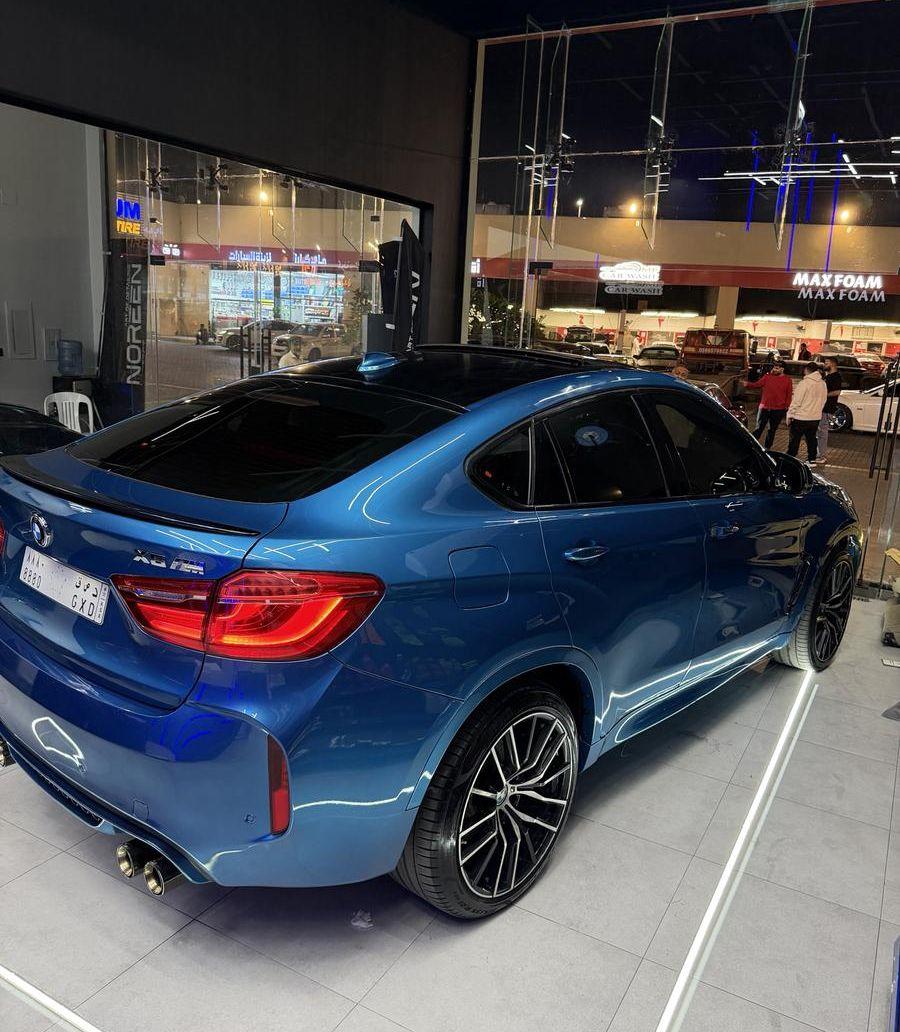 بي ام X6