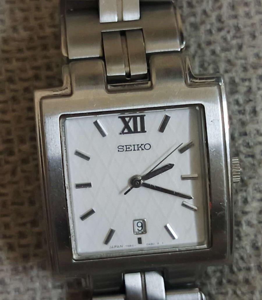 ساعة سيكو SEIKO