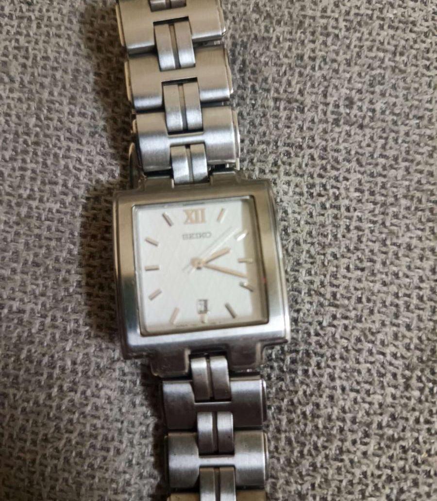 ساعة سيكو SEIKO