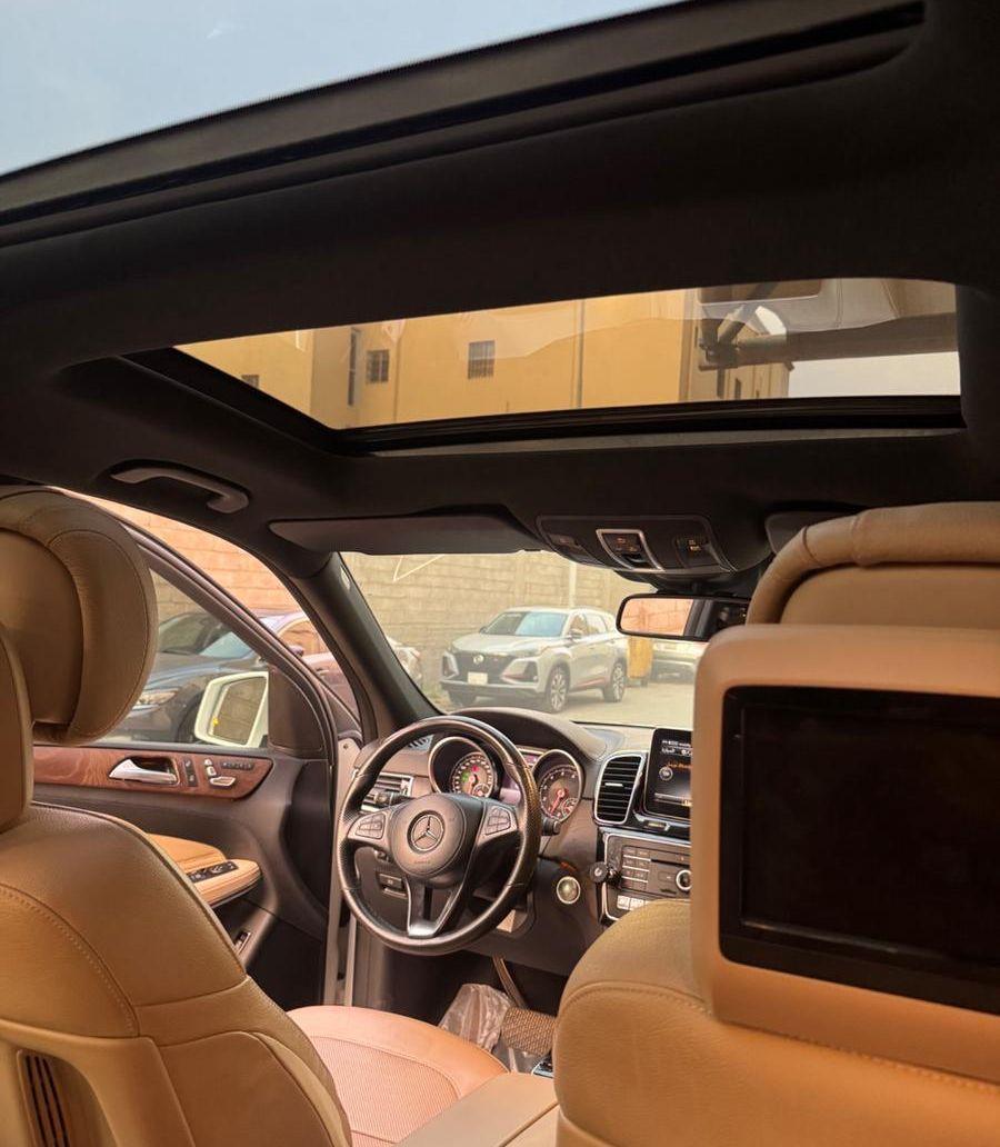 مرسيدس GLS 500