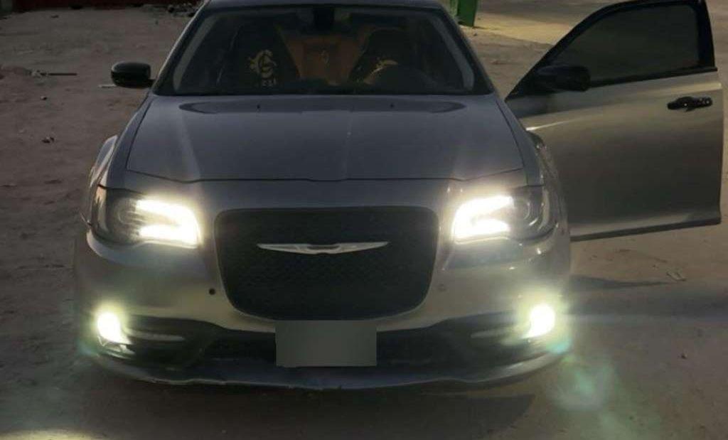 2015 كرايسلر 300