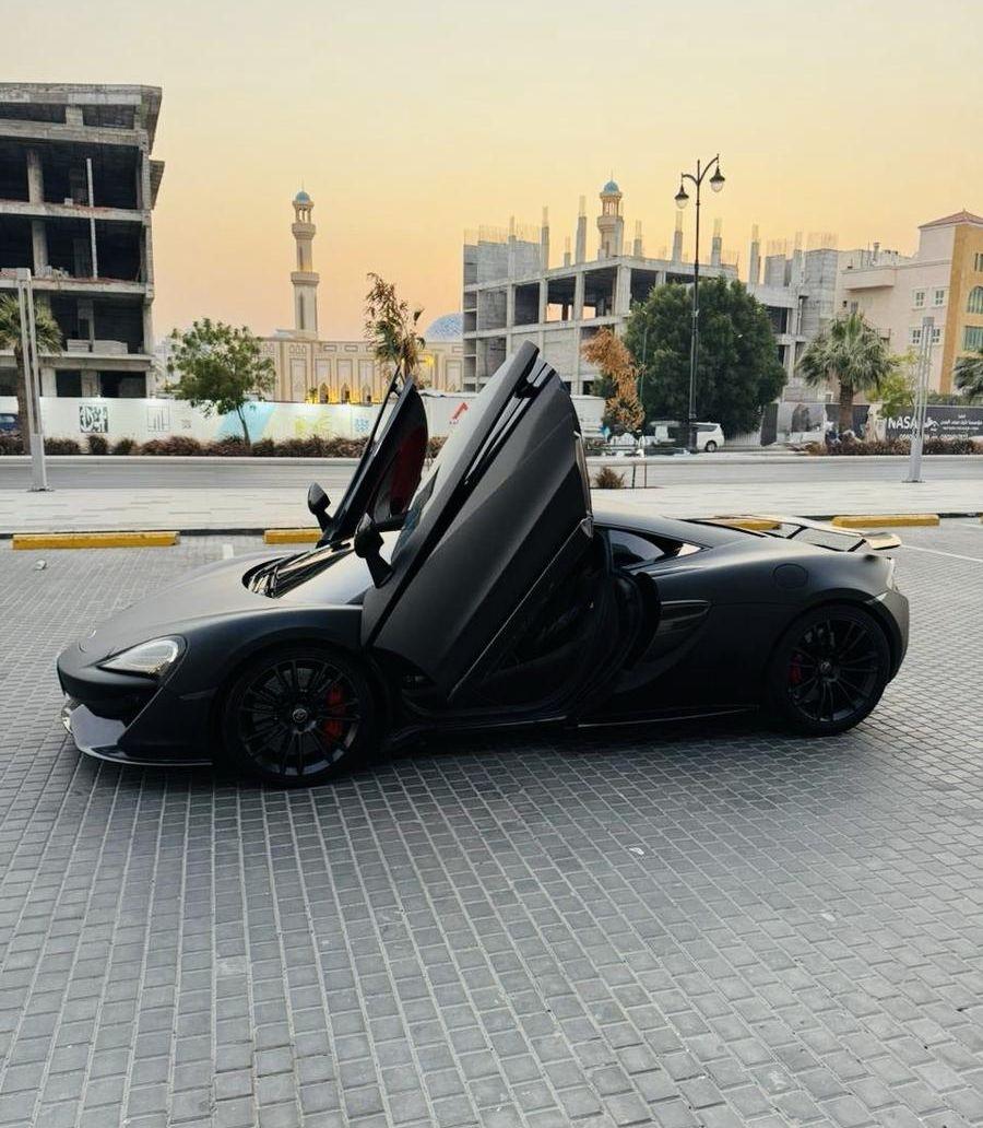 مكلارين S570