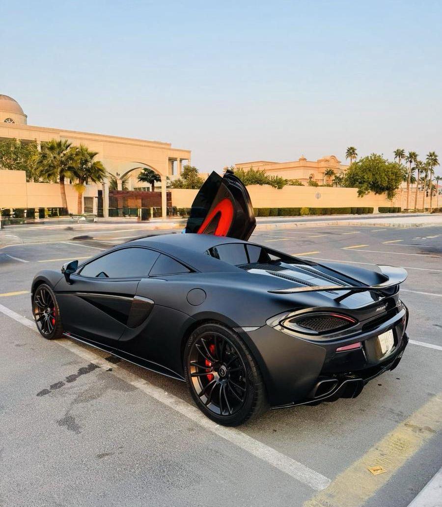 مكلارين S570
