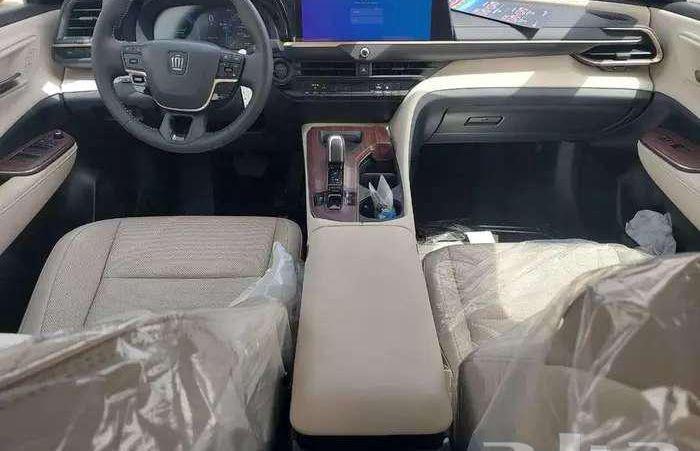 تويوتا كراون بريميوم