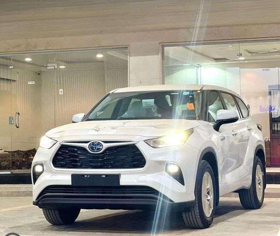 تويوتا هايلندر ستاندر