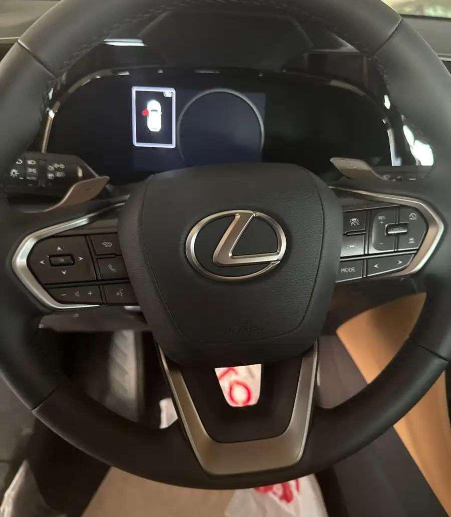 لكزس NX350 CC