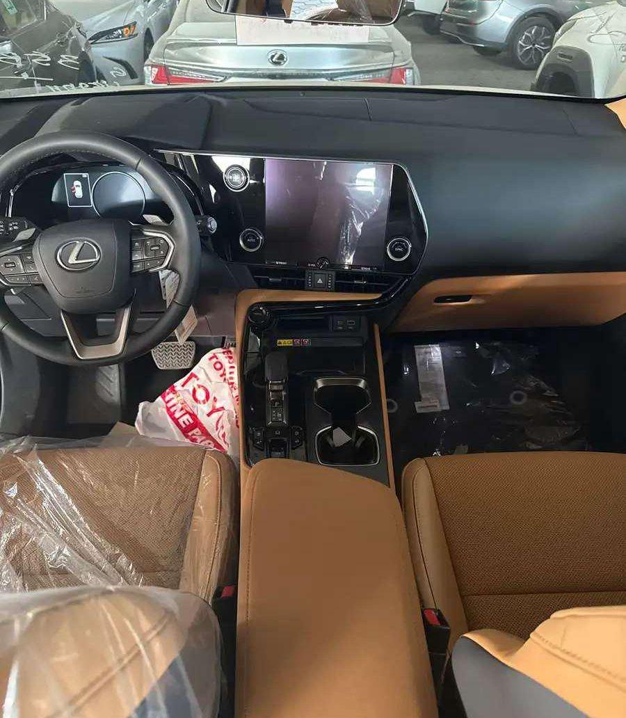 لكزس NX350 CC