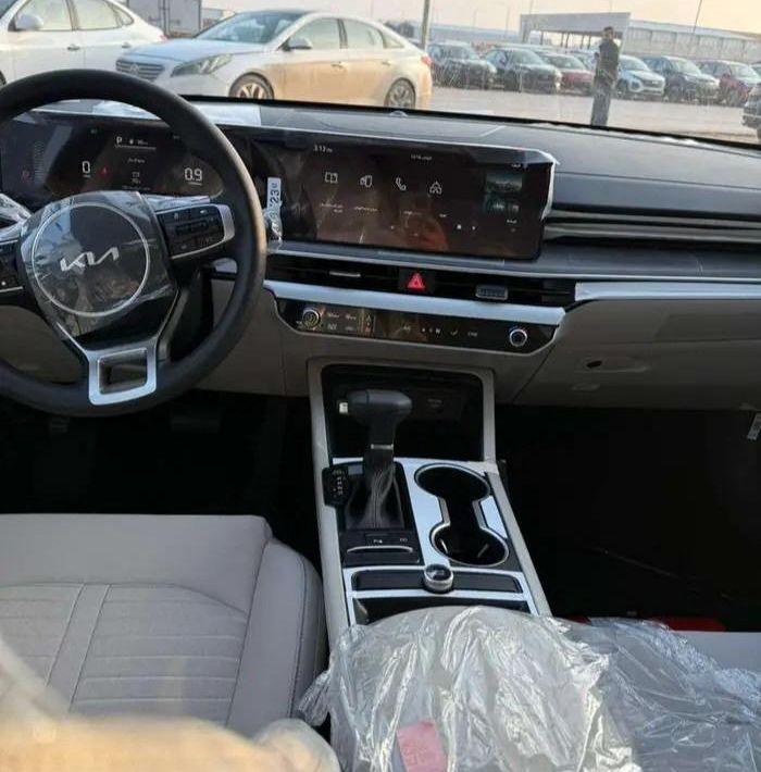 كيا K5 استاندر