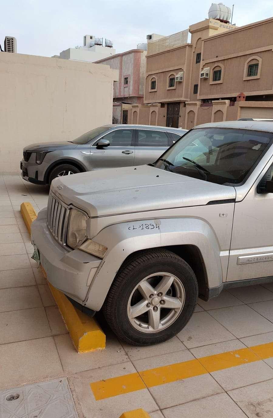 جيب شيروكي 2012