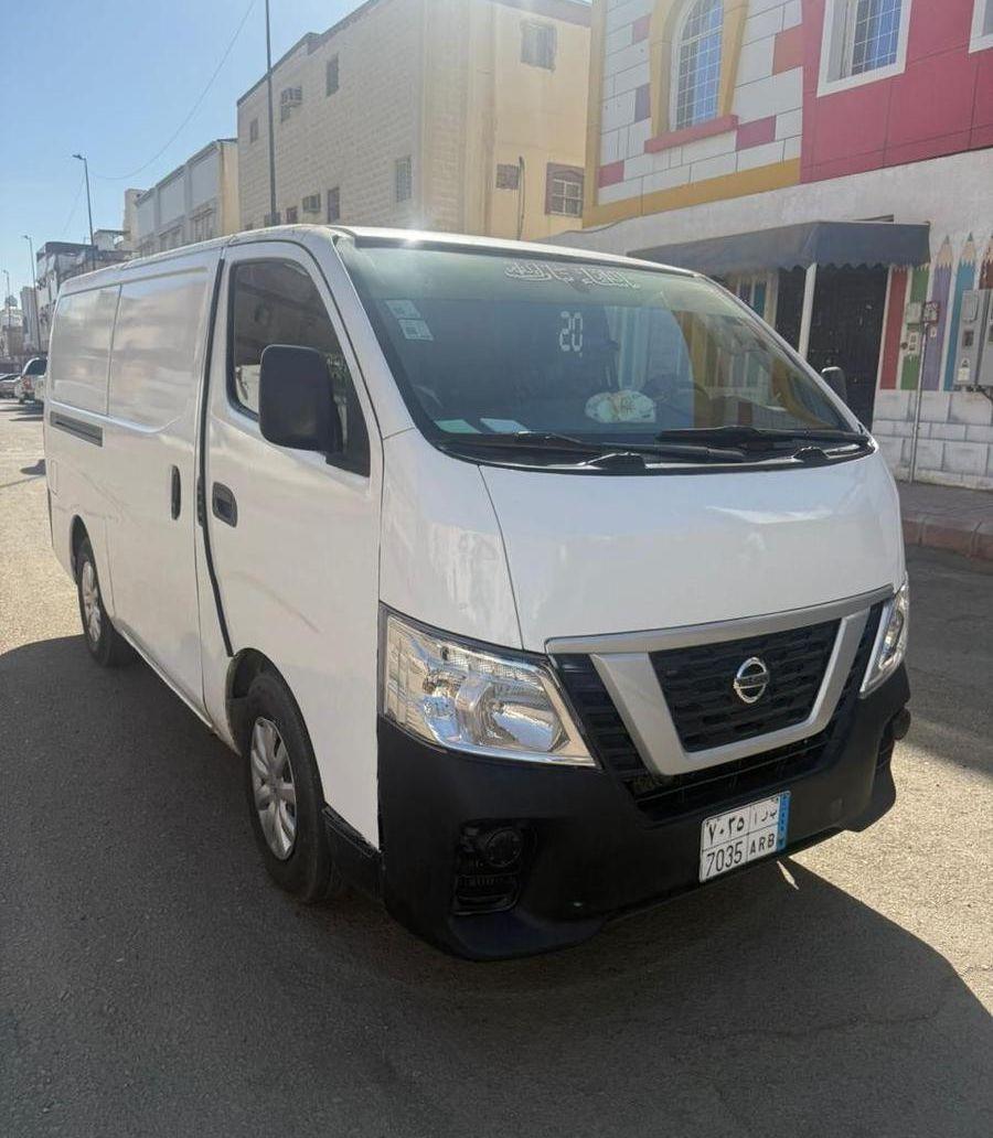 نيسان فإن بضاعة
