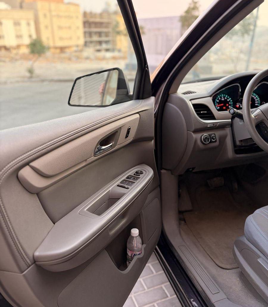 شيفورليه ترافيرس 2015