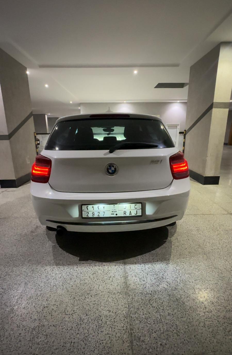 BMW _ i118
