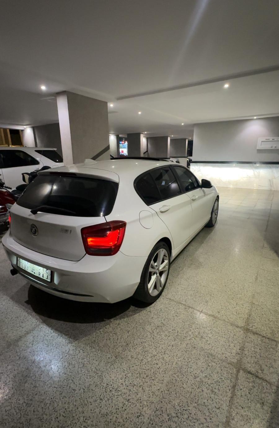 BMW _ i118
