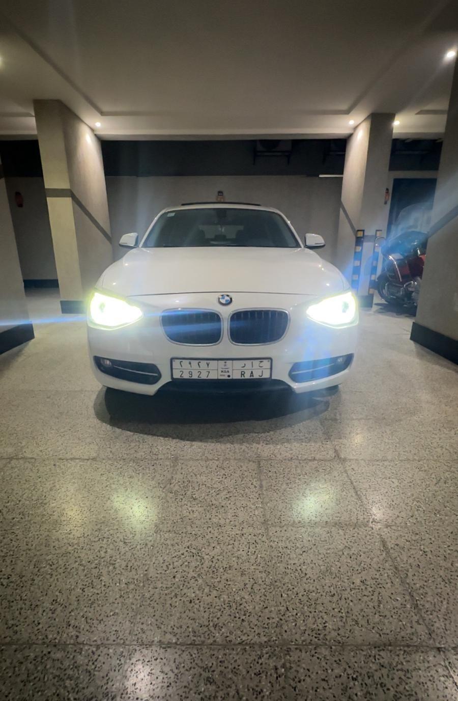BMW _ i118