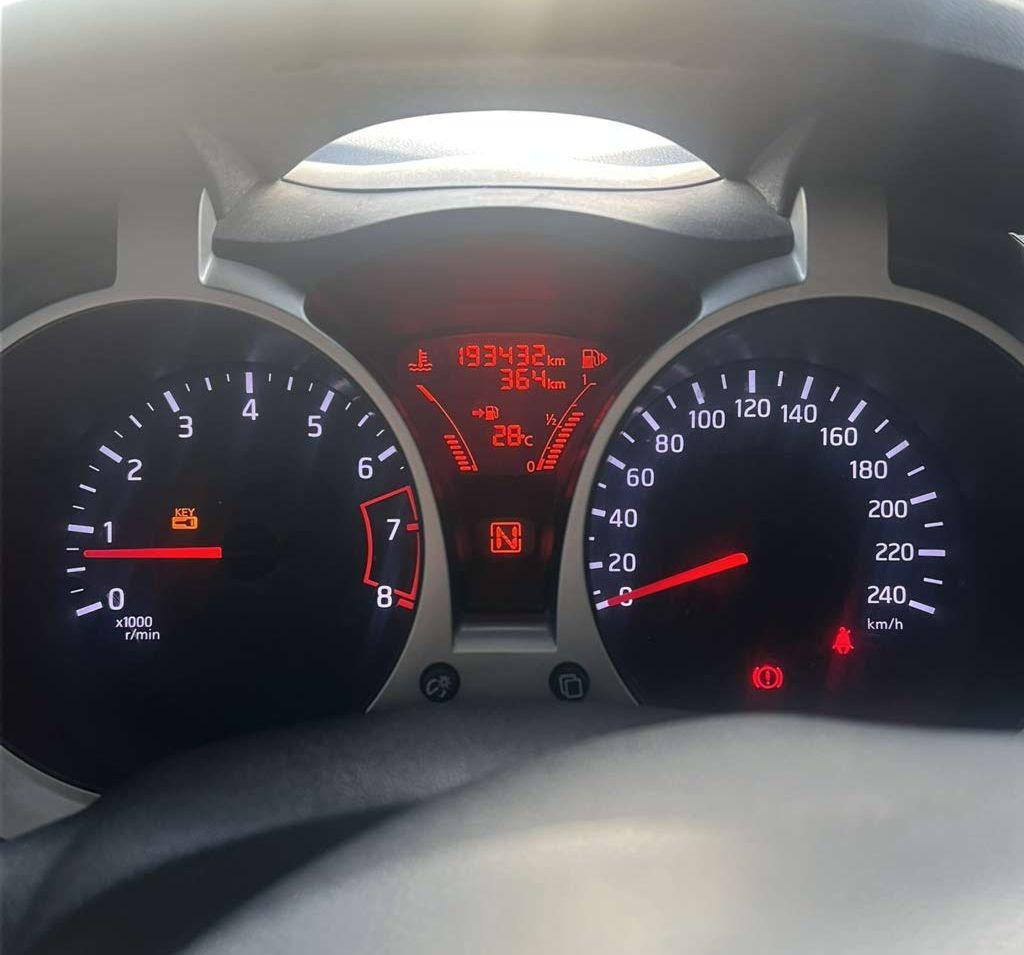 2014 نيسان جوك