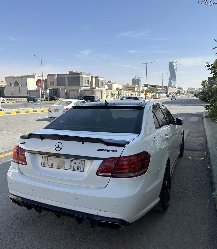 mercedes E63 AMG