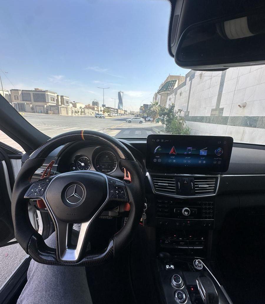 mercedes E63 AMG
