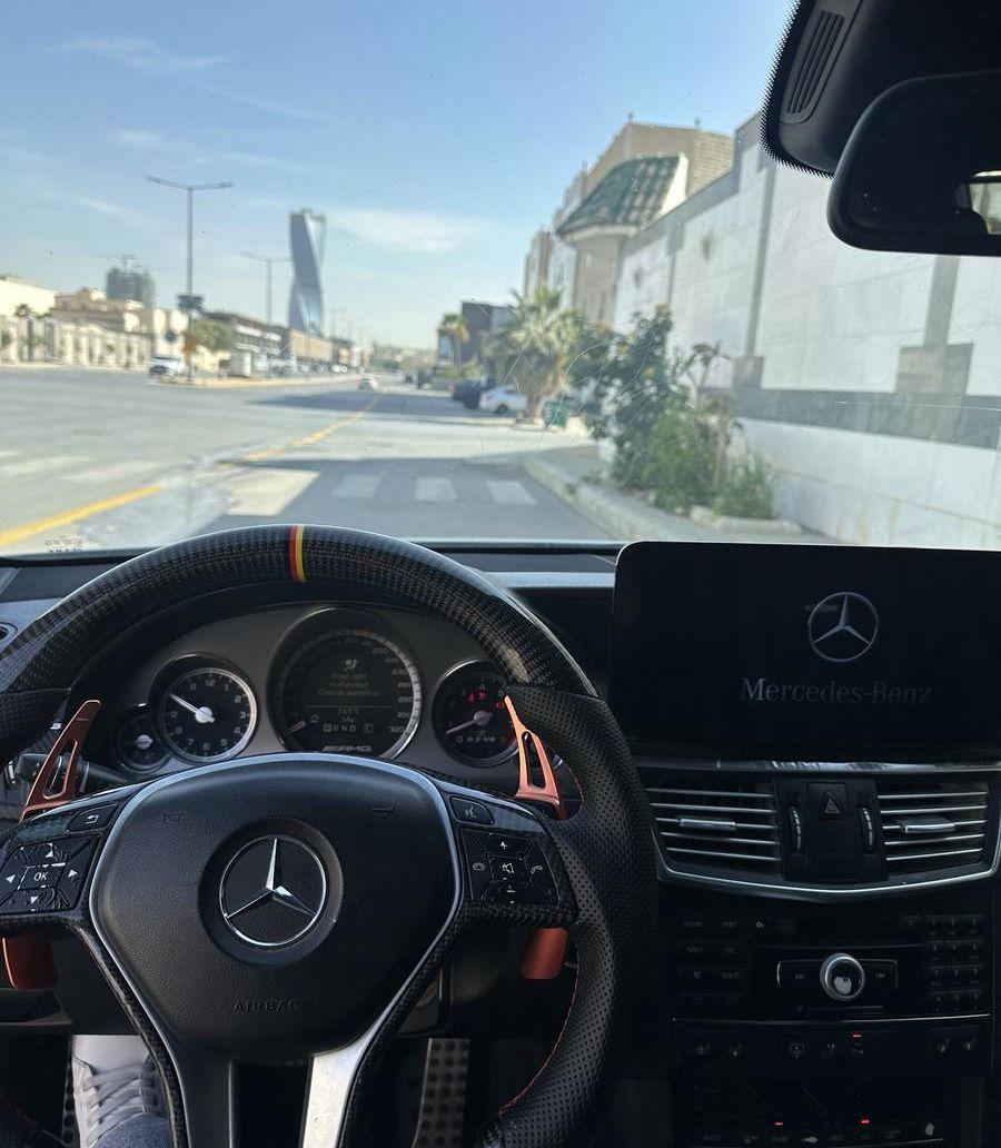 mercedes E63 AMG