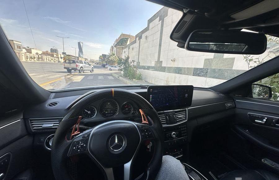 mercedes E63 AMG