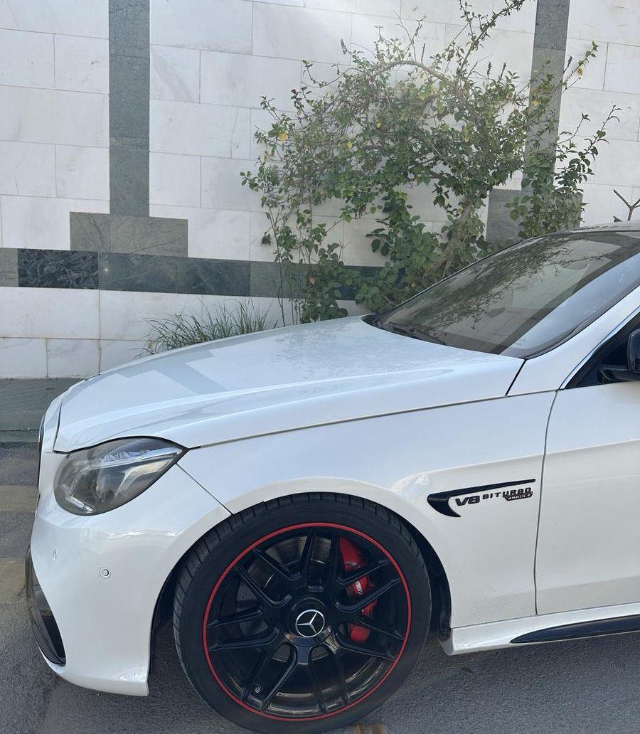 mercedes E63 AMG