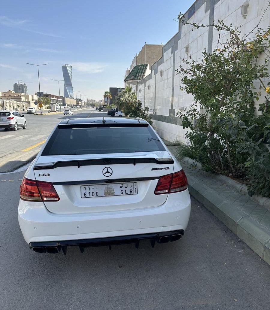 mercedes E63 AMG