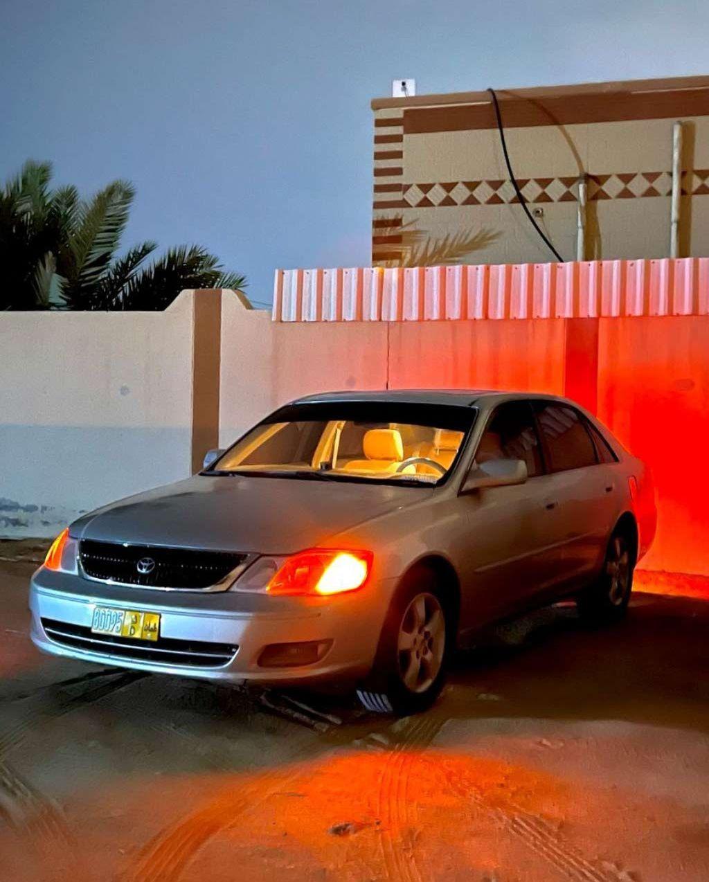 2000 تويوتا افالون