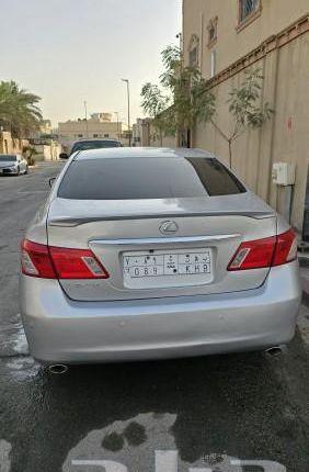 لكزس اي اس