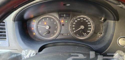 لكزس اي اس