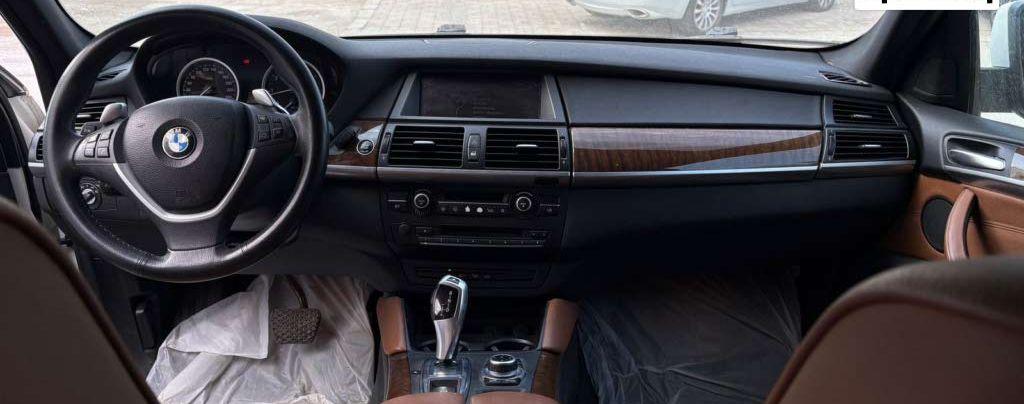 2010 بي ام