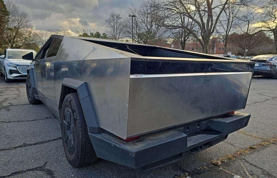 2024 Tesla Cybertruck