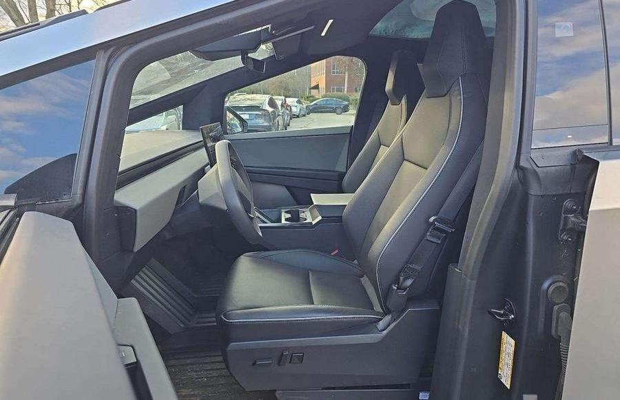 2024 Tesla Cybertruck