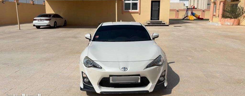 2016 تويوتا GT86