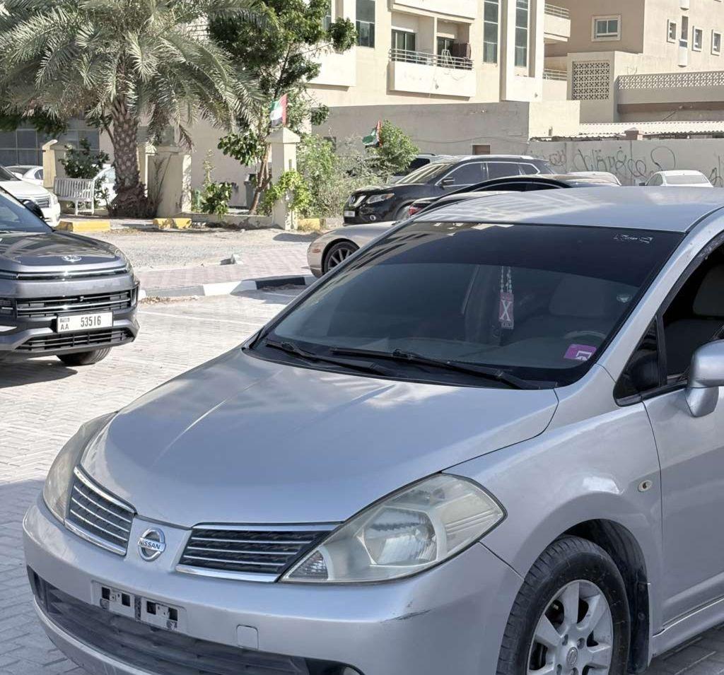 2008 نيسان تيدا