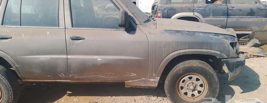 نيسان باترول موديل2000.