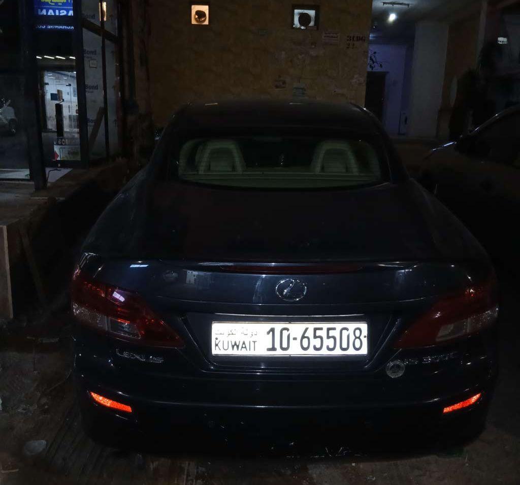 2011 لكزس IS